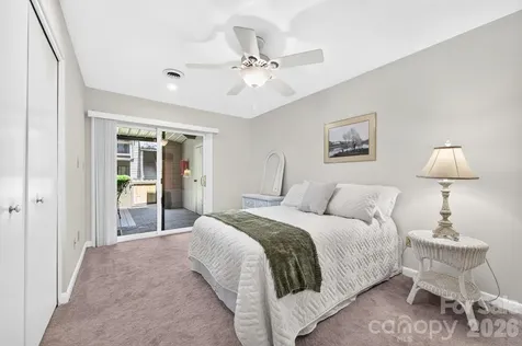 43 Ravencroft Lane Asheville NC 28803