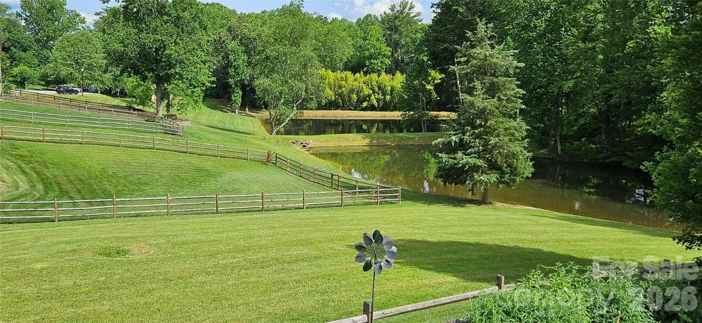 12 Farm Pond Lane Candler NC 28715
