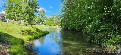 12 Farm Pond Lane Candler NC 28715