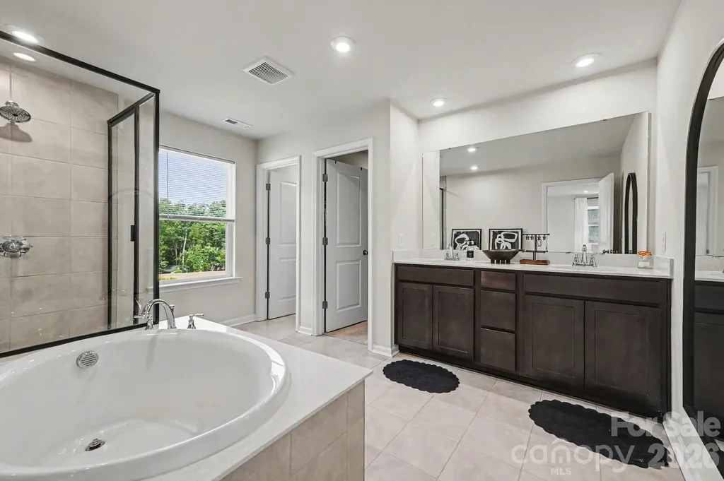 8230 Franklin Trail Street Charlotte NC 28227