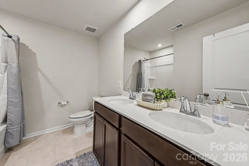 8230 Franklin Trail Street Charlotte NC 28227