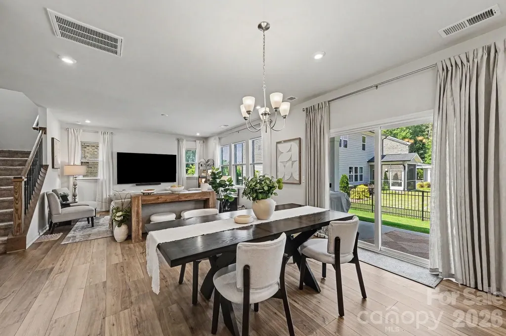 8230 Franklin Trail Street Charlotte NC 28227