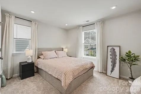 8230 Franklin Trail Street Charlotte NC 28227