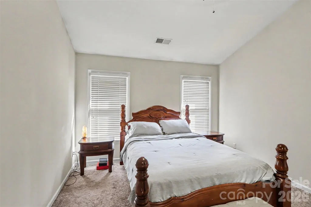 8606 Fox Chase Lane Charlotte NC 28269