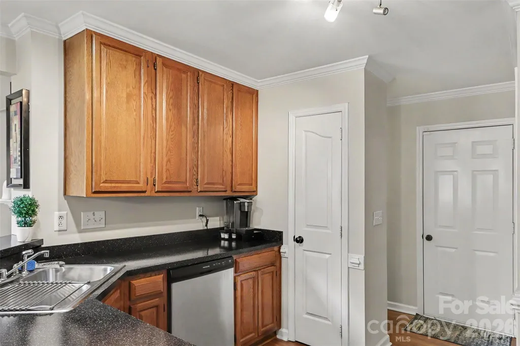 8606 Fox Chase Lane Charlotte NC 28269
