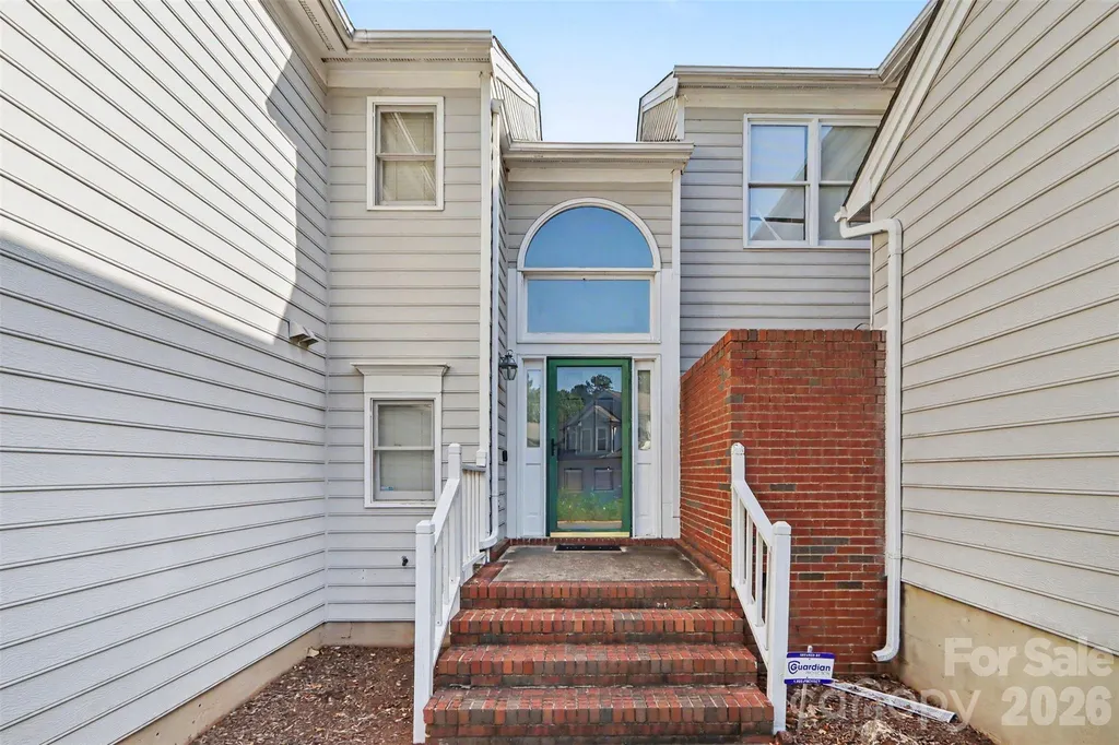8606 Fox Chase Lane Charlotte NC 28269