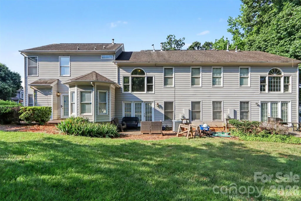 8606 Fox Chase Lane Charlotte NC 28269