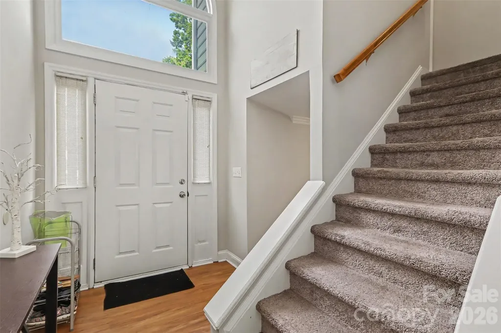 8606 Fox Chase Lane Charlotte NC 28269