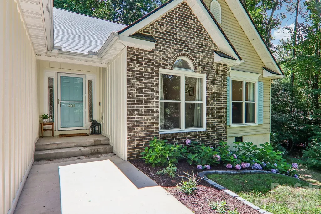 401 Heather Marie Drive Hendersonville NC 28792