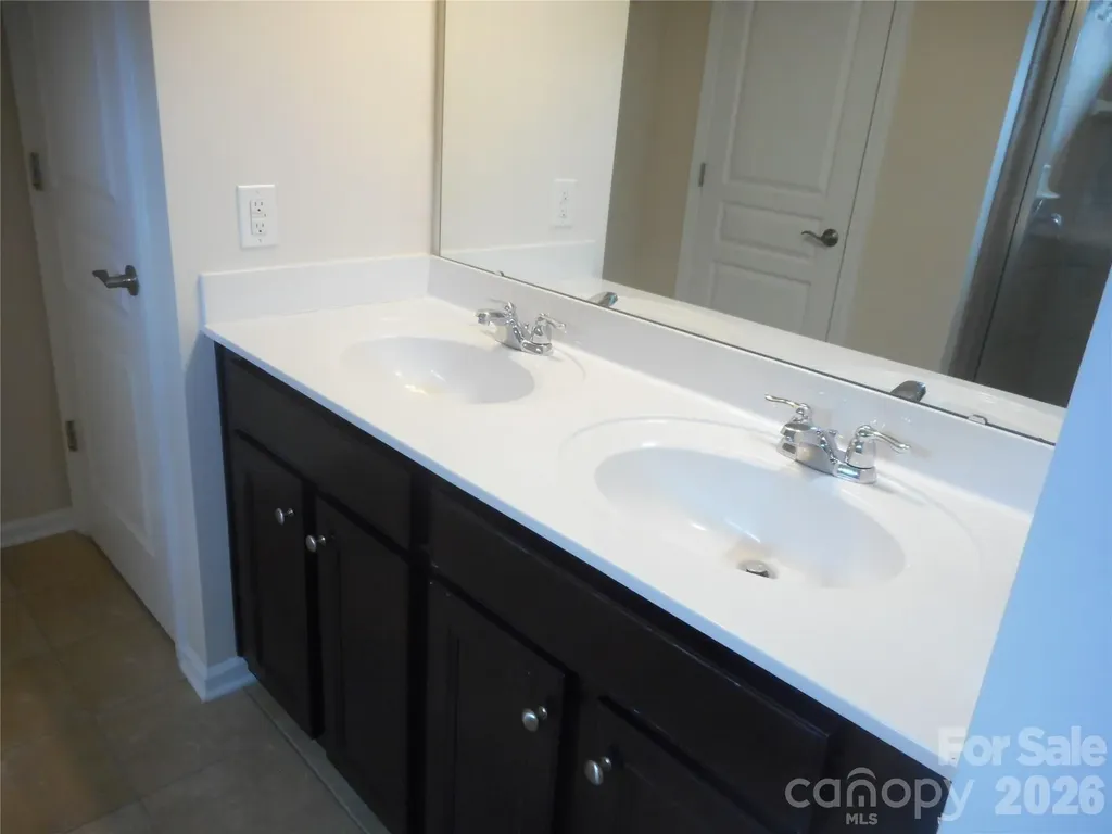 5860 Glassport Lane Charlotte NC 28210