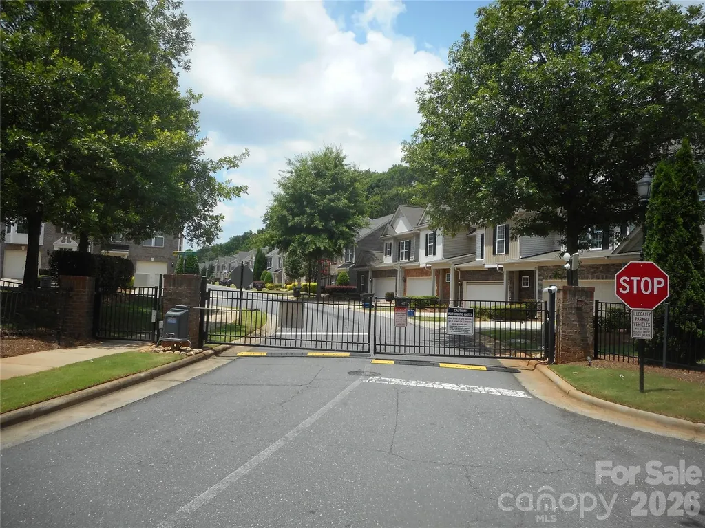 5860 Glassport Lane Charlotte NC 28210