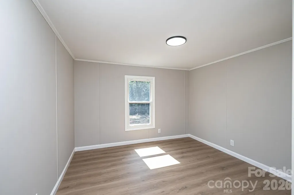 1143 Cheyenne Oaks Drive Claremont NC 28610