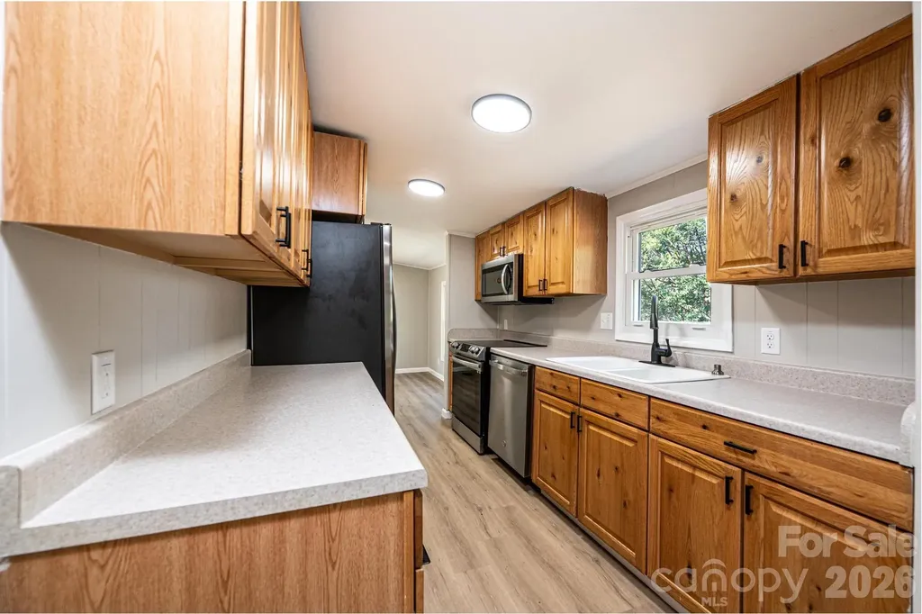 1143 Cheyenne Oaks Drive Claremont NC 28610
