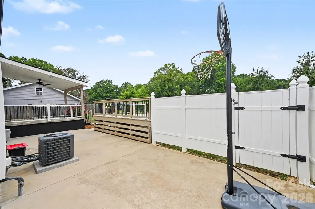 1001 Noles Drive Mount Holly NC 28120