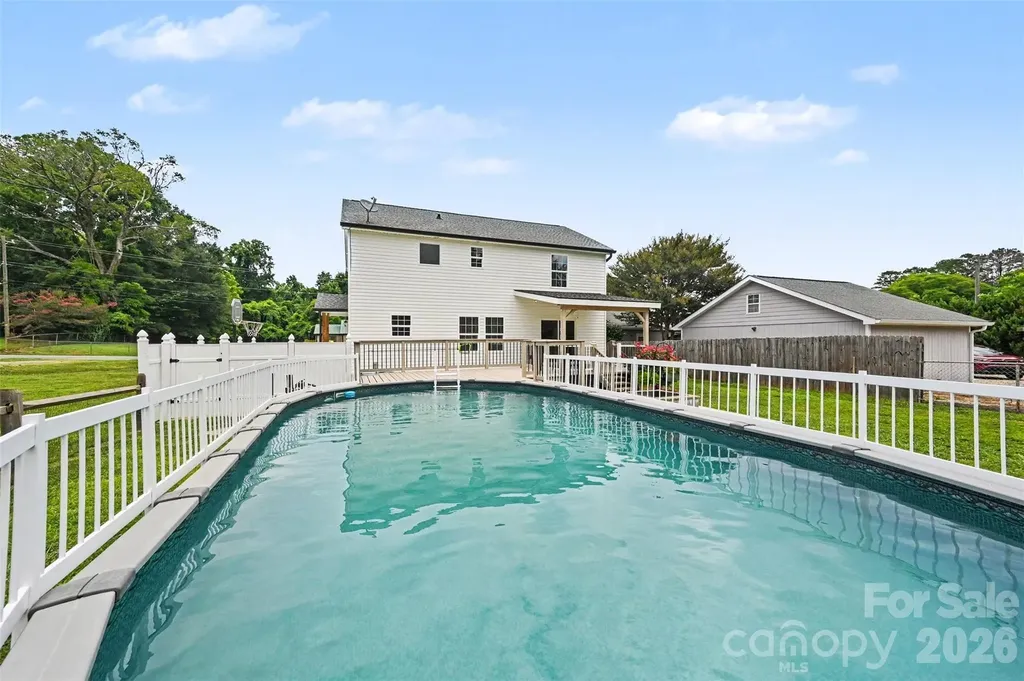 1001 Noles Drive Mount Holly NC 28120