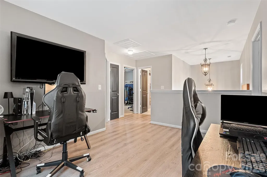 835 Rook Road Charlotte NC 28216