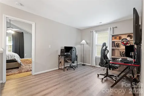835 Rook Road Charlotte NC 28216