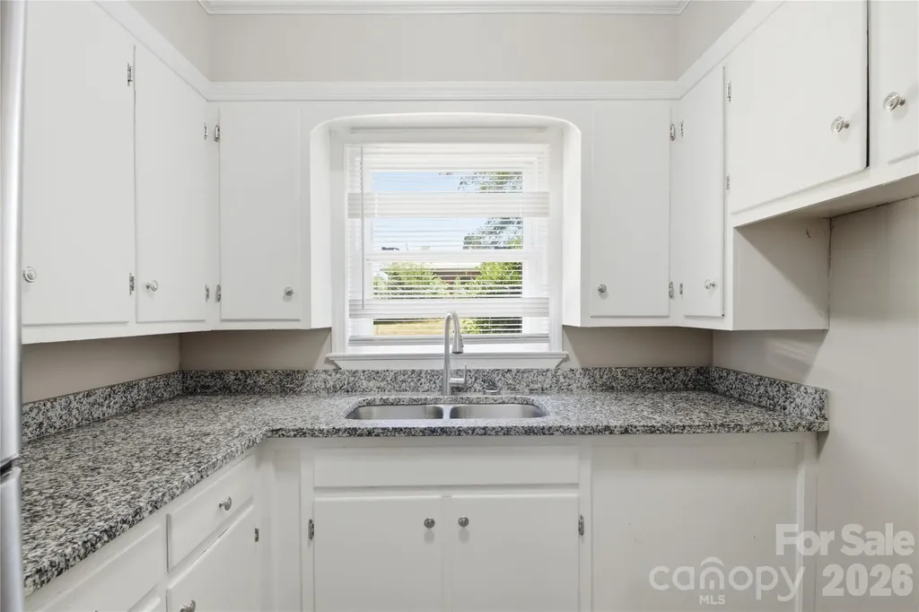 1323 Meadowbrook Circle Salisbury NC 28144