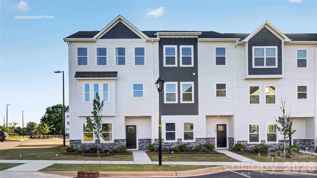 Mooresville NC, 146 E Towhee Branch Place, Unit TWNH A
