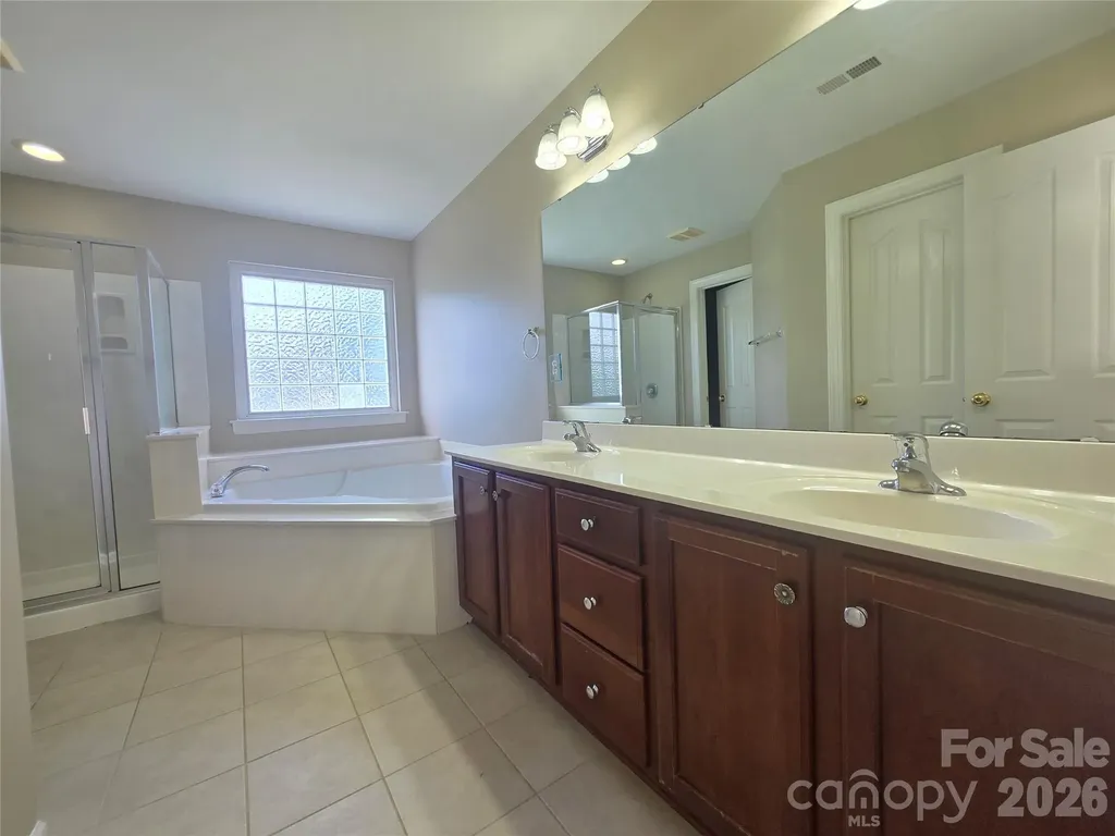 10601 Bere Island Drive Charlotte NC 28278