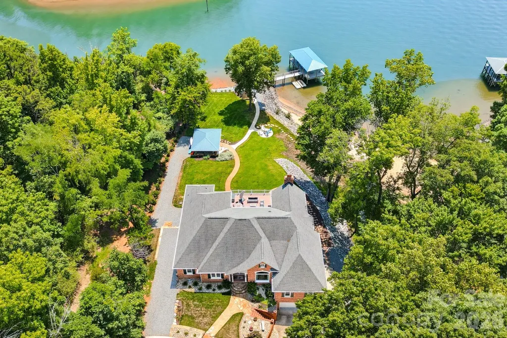 131 Point Of View Drive Mooresville NC 28117