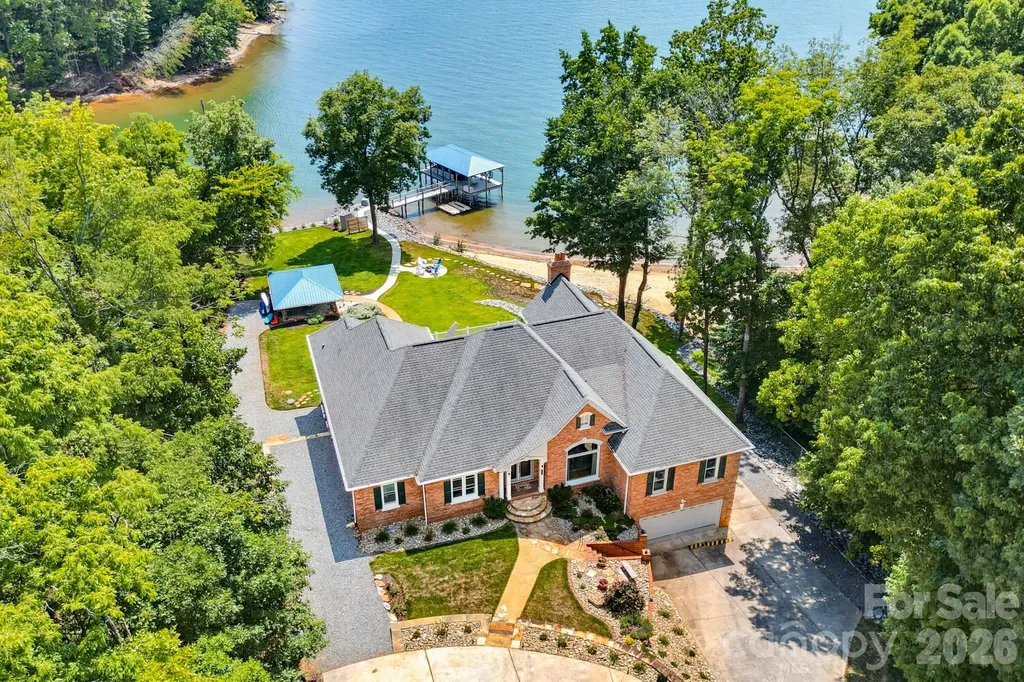 131 Point Of View Drive Mooresville NC 28117