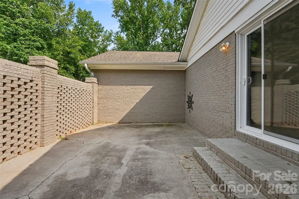 5901 Idlebrook Drive Charlotte NC 28212