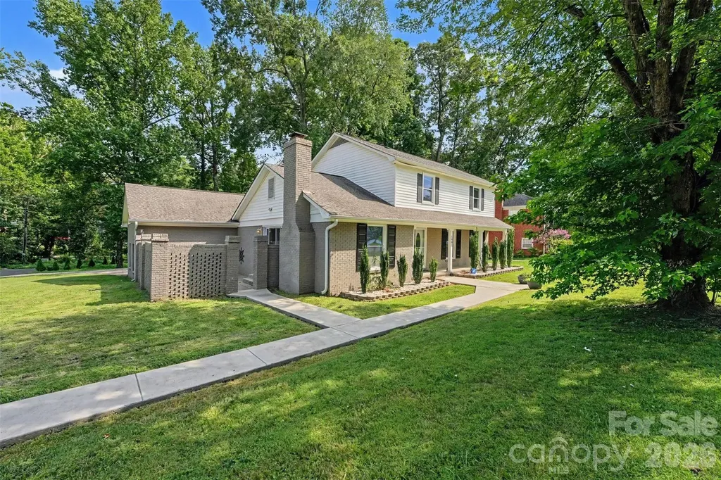 5901 Idlebrook Drive Charlotte NC 28212