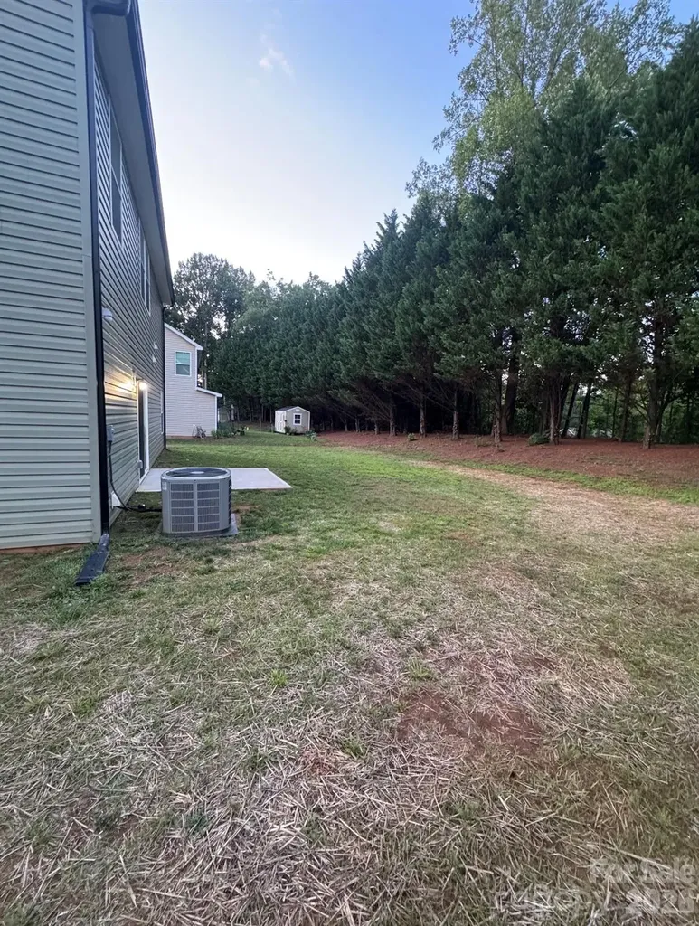 1212 Fall Day Circle SW Lenoir NC 28645