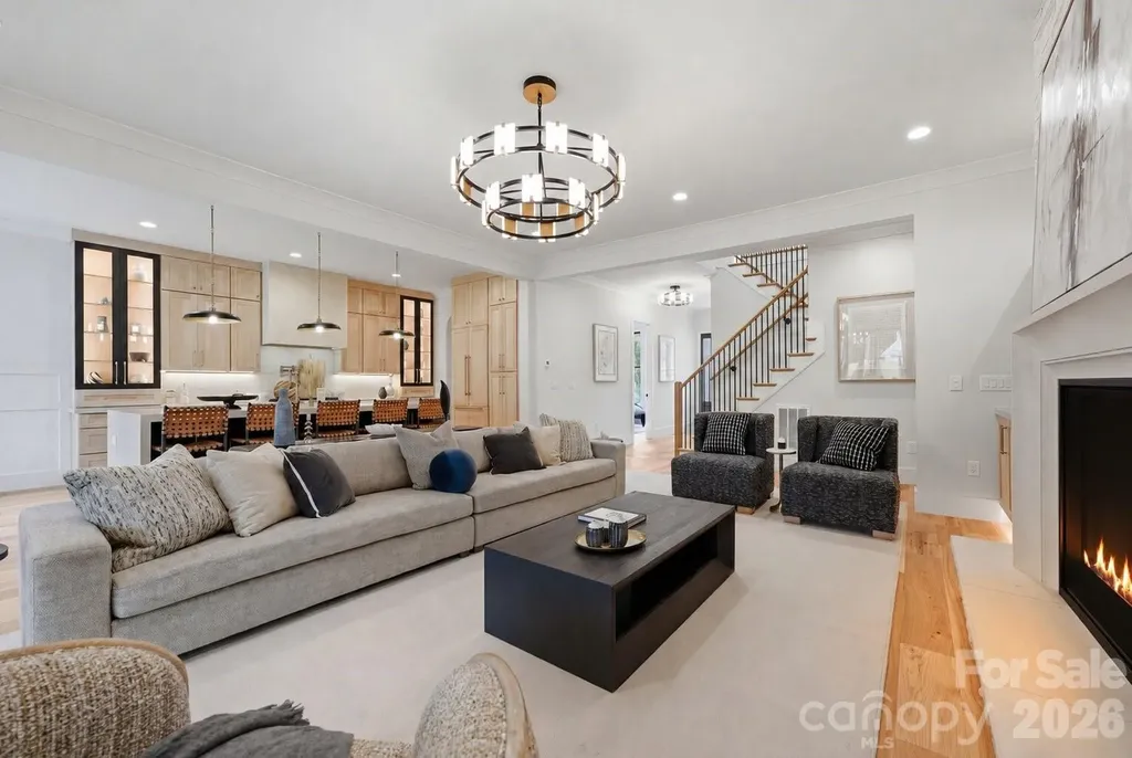 1412 Lyon Court Charlotte NC 28205