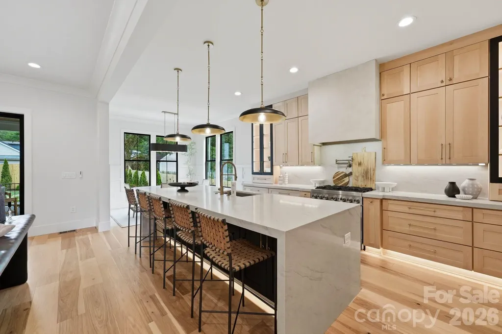 1412 Lyon Court Charlotte NC 28205