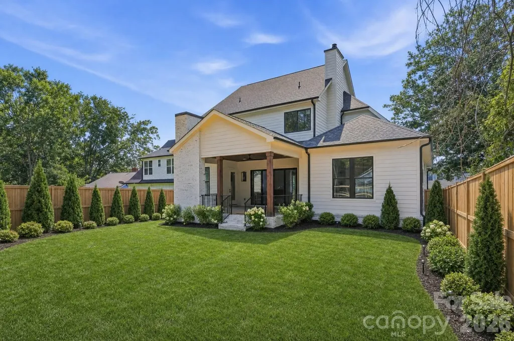 1412 Lyon Court Charlotte NC 28205