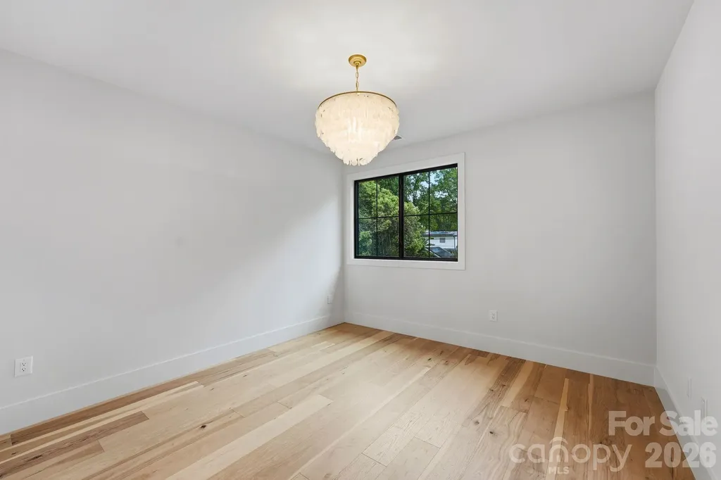 1412 Lyon Court Charlotte NC 28205