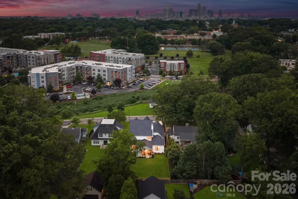 1412 Lyon Court Charlotte NC 28205