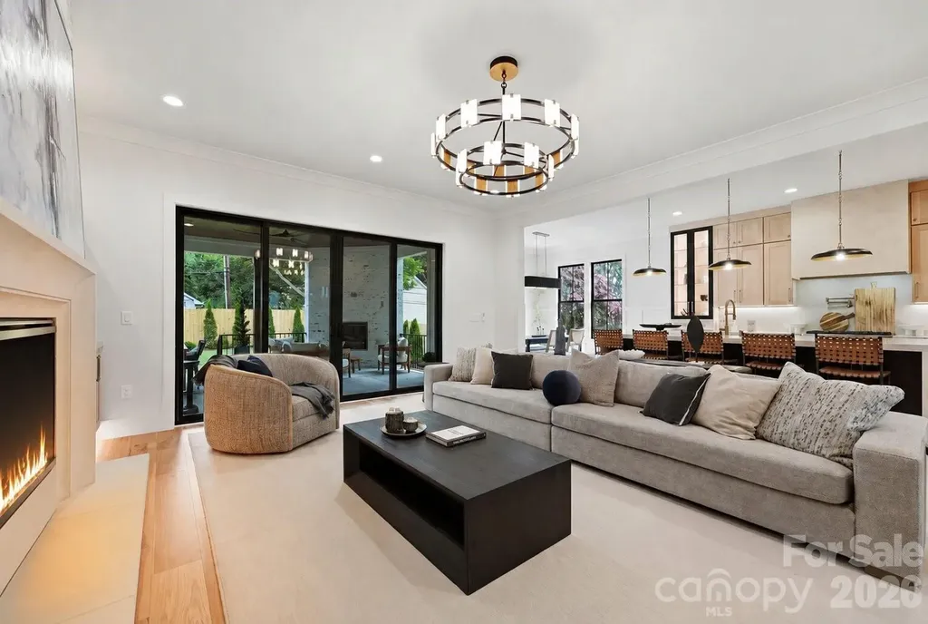 1412 Lyon Court Charlotte NC 28205