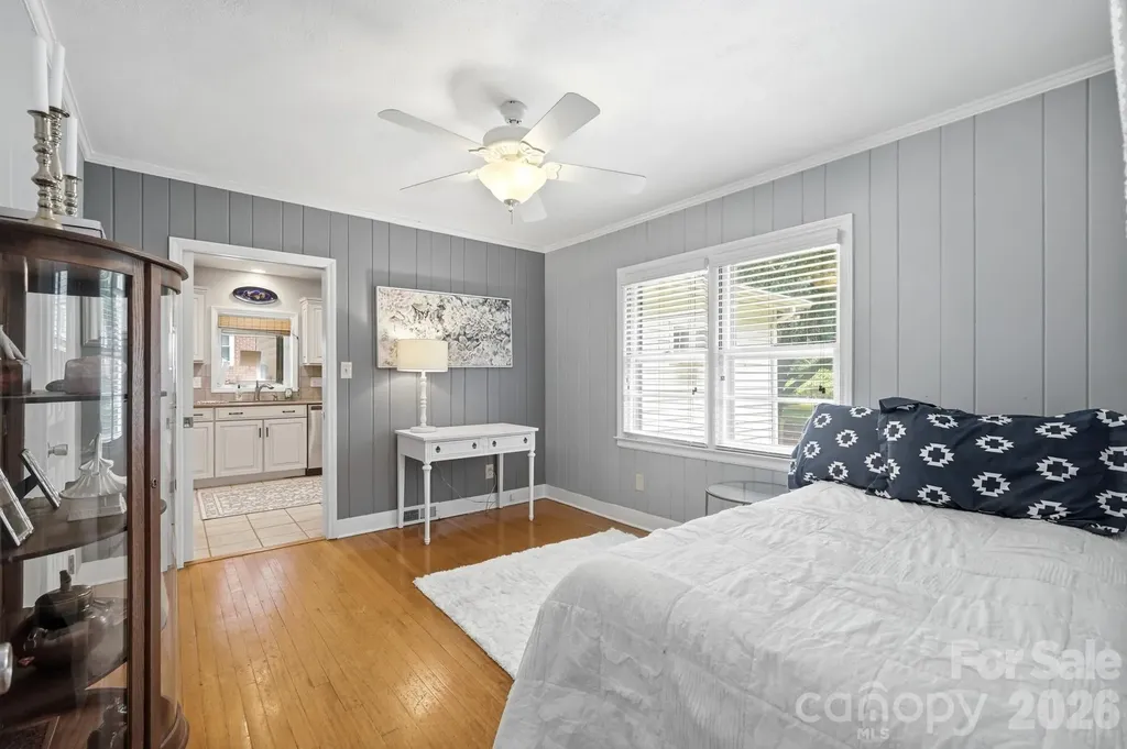7919 Linda Lake Drive Charlotte NC 28215
