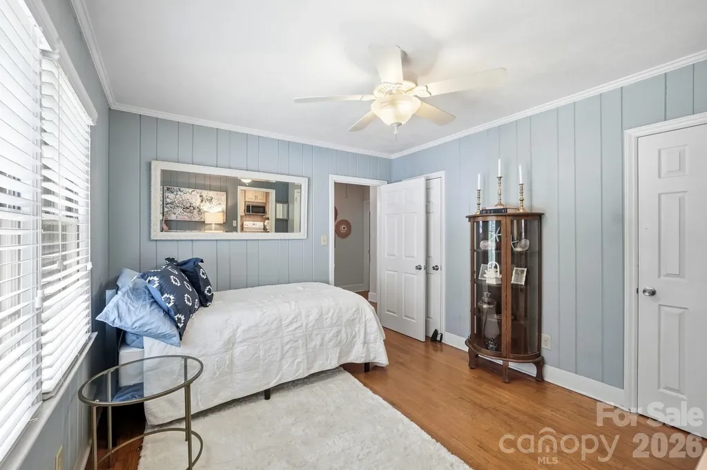 7919 Linda Lake Drive Charlotte NC 28215