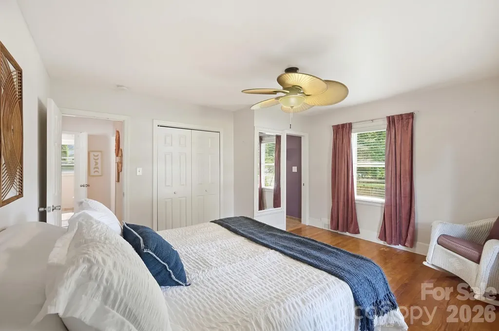 7919 Linda Lake Drive Charlotte NC 28215