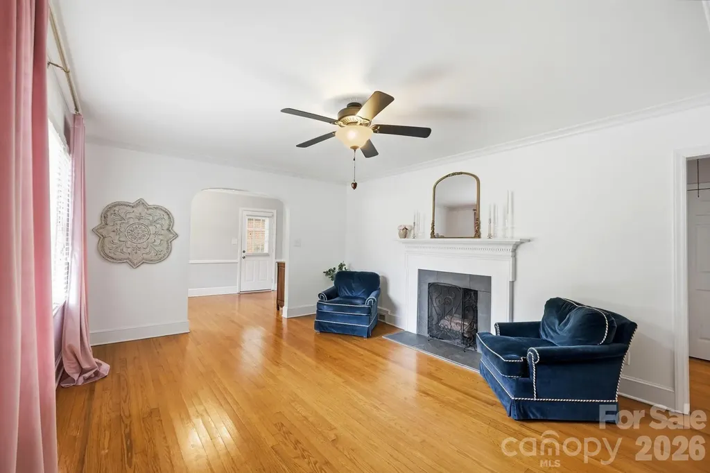 7919 Linda Lake Drive Charlotte NC 28215