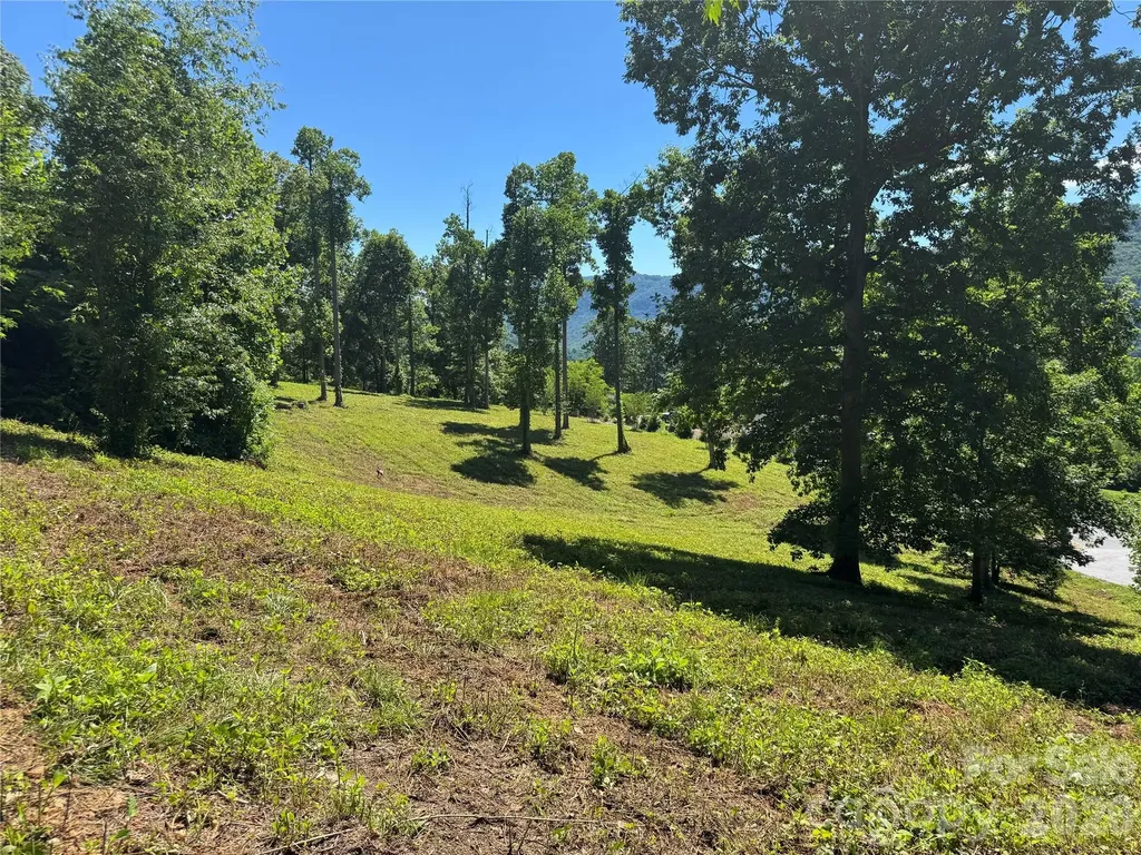 00 Glen Haven Cove Hendersonville NC 28792