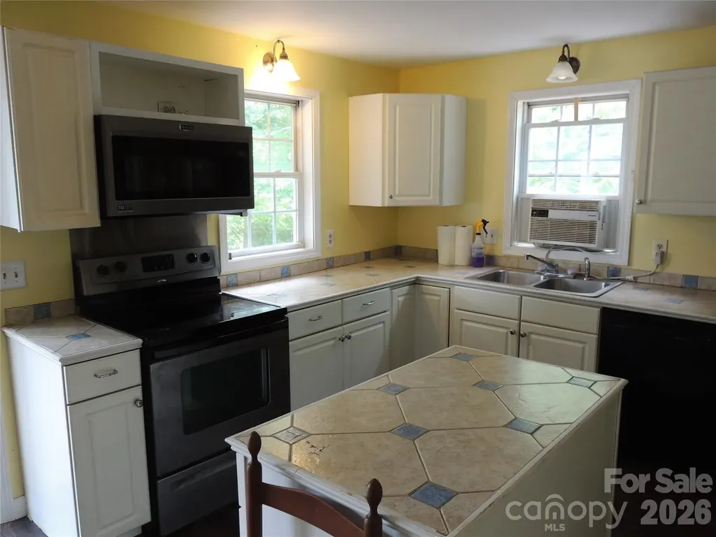 1002 S Main Street S Rutherfordton NC 28139