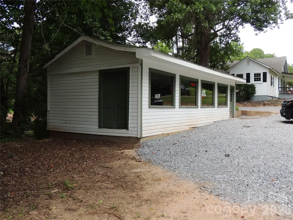 1002 S Main Street S Rutherfordton NC 28139