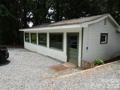 1002 S Main Street S Rutherfordton NC 28139