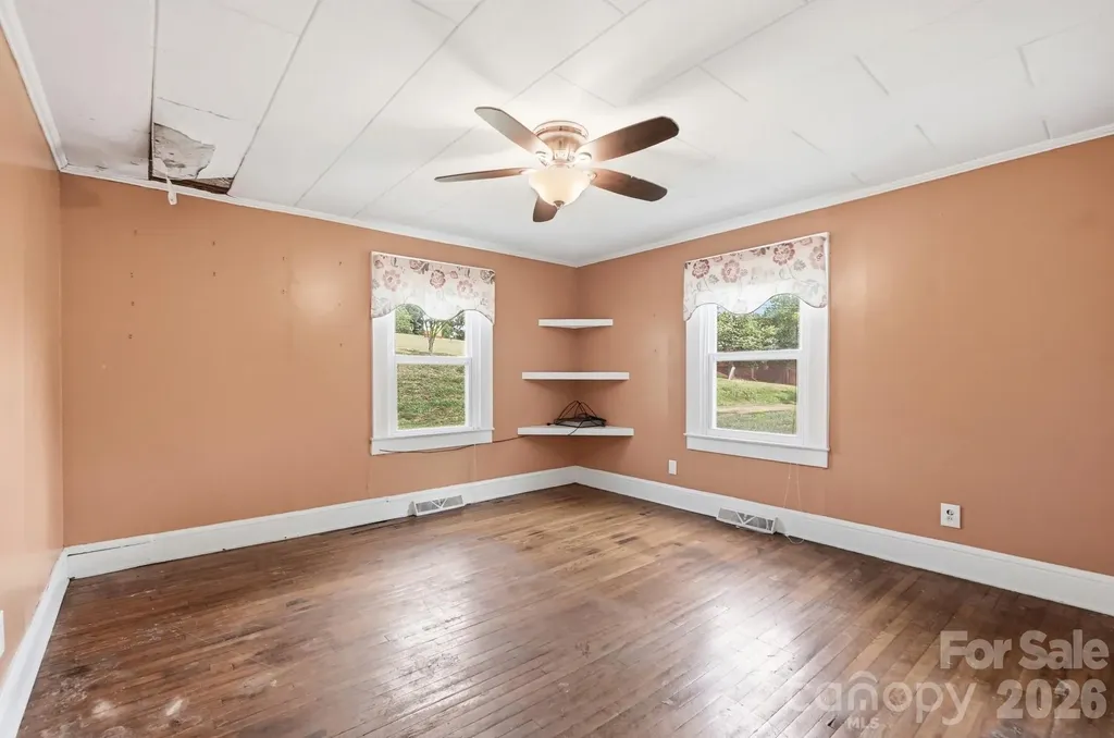 121 Piedmont Drive Lawndale NC 28090