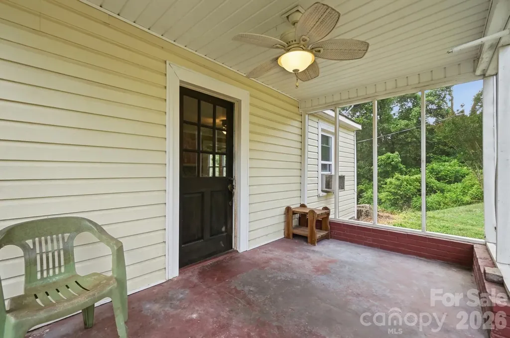 121 Piedmont Drive Lawndale NC 28090