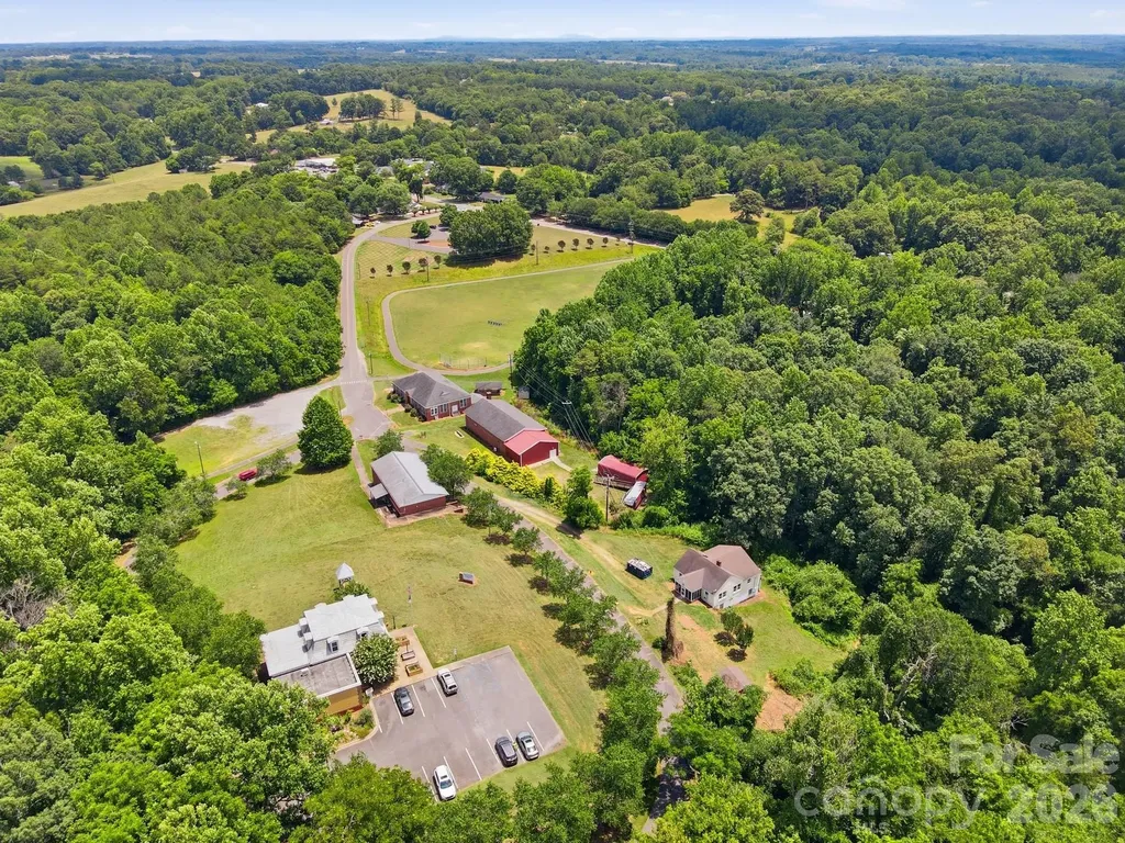 121 Piedmont Drive Lawndale NC 28090
