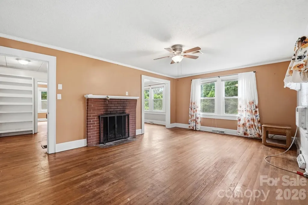 121 Piedmont Drive Lawndale NC 28090