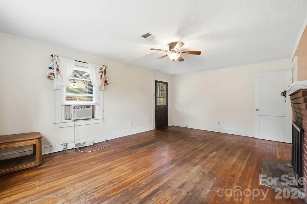 121 Piedmont Drive Lawndale NC 28090