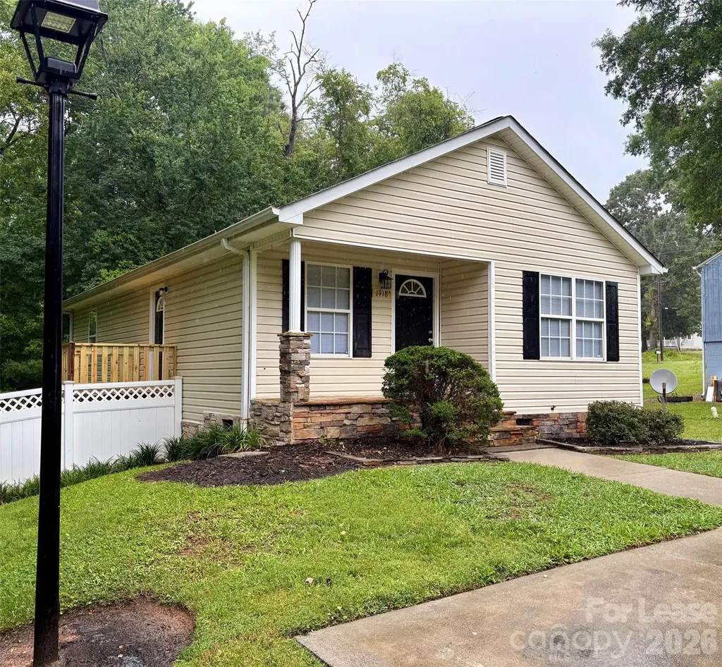 1918 W Fifth Avenue Gaston NC 28052