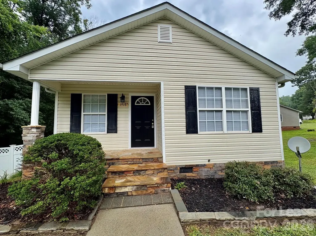 1918 W Fifth Avenue Gaston NC 28052